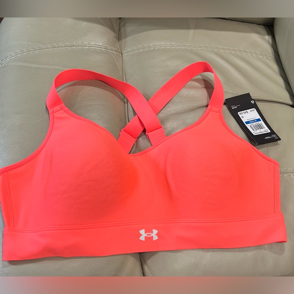 Under Armour BNWT Women's Continuum Sports Bra Size XL